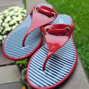Cute sandals, great for the sand and beach
